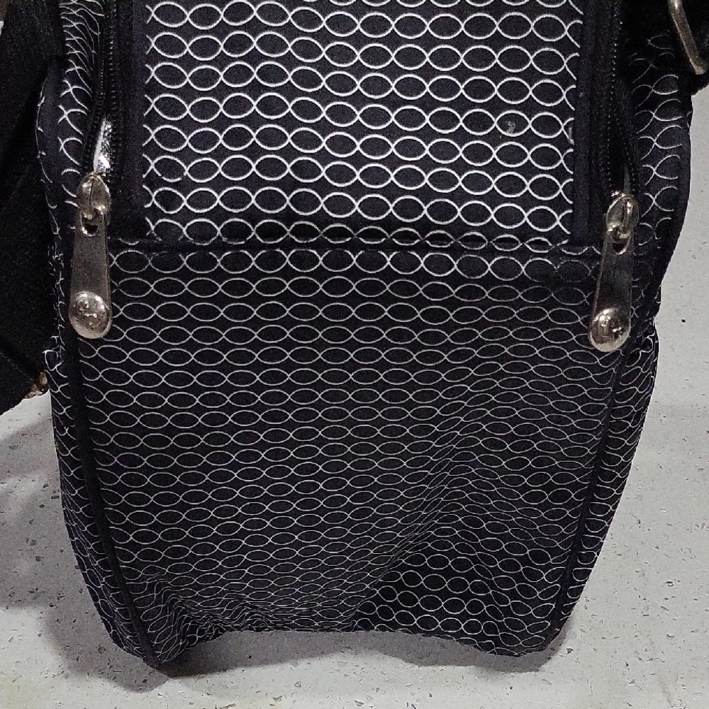 Fisher-Price Black & White Circle Print Bag with Red Logo Tab - Picture 7 of 8